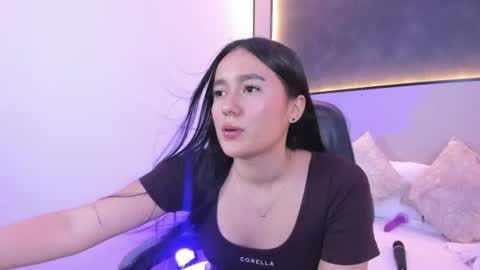 Snapshot of mia_slora chatting on 22, 6, 2026 M I A online show from 22, 6, 2026