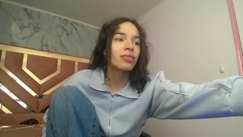 Snapshot of mia_swift_ch chatting on 13, 11, 2025 mia_swift_ch online show from 13, 11, 2025