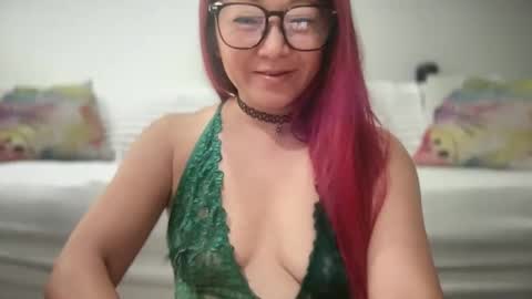 Snapshot of mia_temptress chatting on 27, 9, 2025 Mia online show from 27, 9, 2025