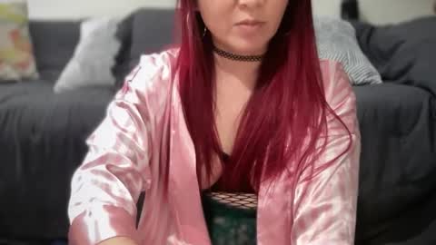 Mia online show from 4, 12, 2025