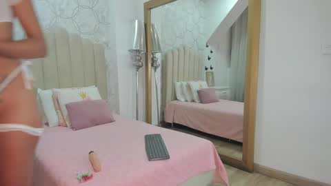 Snapshot of mia_tentacion__ chatting on 12, 5, 2026 mia_tentacion__ online show from 12, 5, 2026
