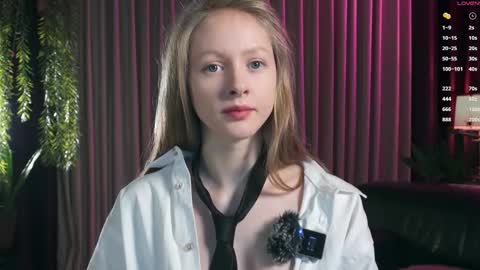 Mia online show from 2, 12, 2025