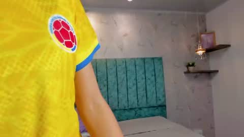 Snapshot of mia_velmont chatting on 24, 6, 2026 Miaaa online show from 24, 6, 2026