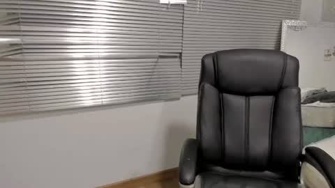 Snapshot of mia_velmont chatting on 19, 7, 2026 Miaaa online show from 19, 7, 2026