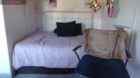 MIA  online show from 12, 4, 2026