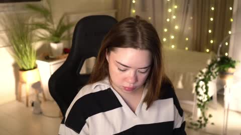 VixenMia online show from 6, 1, 2025