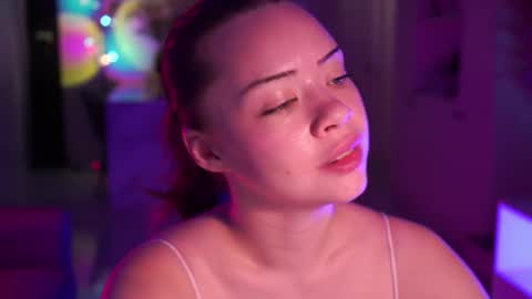 VixenMia online show from 25, 2, 2026