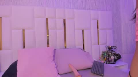 mia_vy online show from 29, 10, 2025