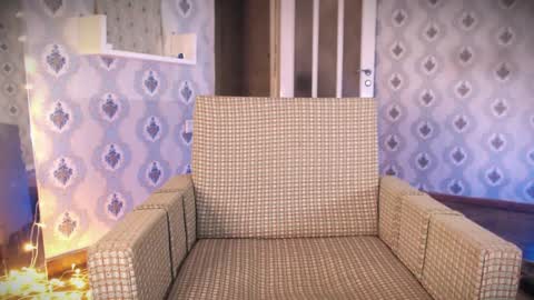 mia_wallase online show from 16, 5, 2026