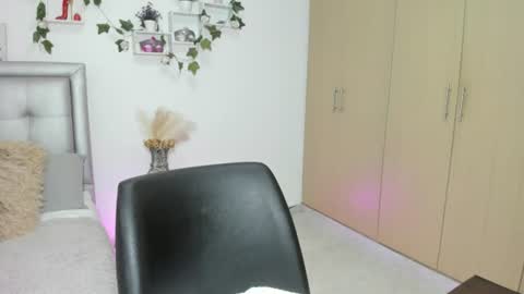 Snapshot of miaa_star_1x chatting on 28, 6, 2026 miaa_star_1x online show from 28, 6, 2026