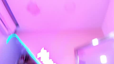 Mia online show from 23, 2, 2025