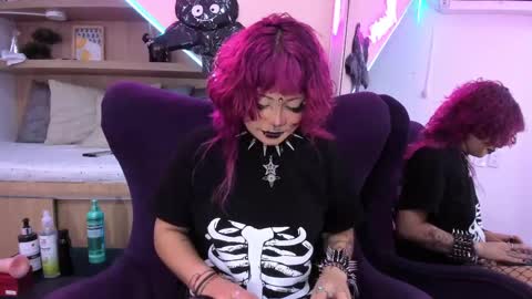 Mia online show from 28, 2, 2025