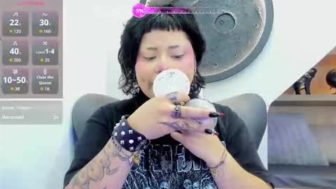 Mia online show from 16, 2, 2026