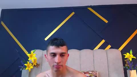 miaandrony online show from 29, 3, 2026