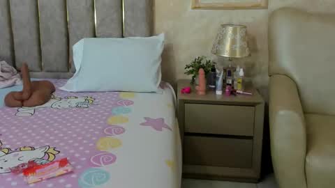 Miaasummer online show from 14, 3, 2026