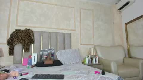 Snapshot of miaasummer chatting on 13, 6, 2026 Miaasummer online show from 13, 6, 2026
