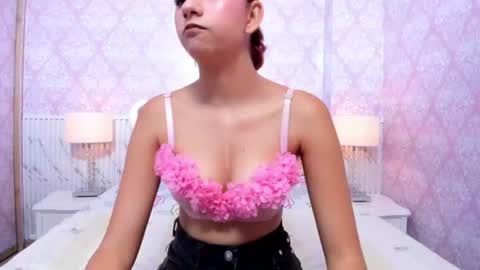 Mia online show from 11, 6, 2026