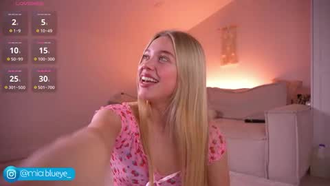 miablueye online show from 4, 10, 2025