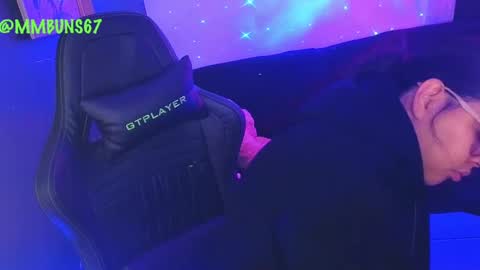 Mia online show from 25, 9, 2025