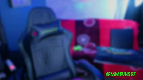 Mia online show from 6, 11, 2025