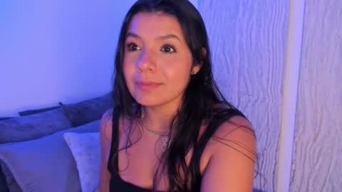 IG Yojanagomez  online show from 7, 10, 2025