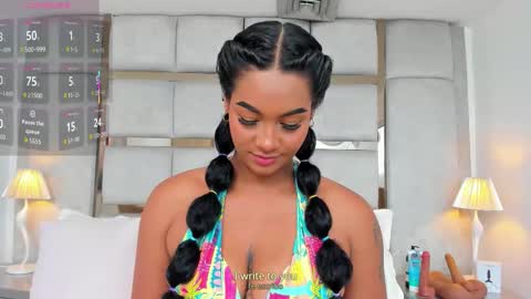 Call me Mia online show from 23, 11, 2025