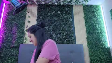 Snapshot of miafix chatting on 25, 9, 2025 Mia Carter Schedule 800 - 1430 gtm-5 online show from 25, 9, 2025