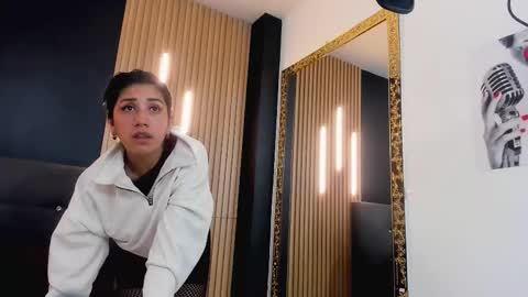 Snapshot of miafix chatting on 5, 2, 2026 Mia Carter Schedule 800 - 1430 gtm-5 online show from 5, 2, 2026