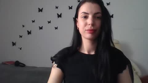 Mia online show from 19, 5, 2026