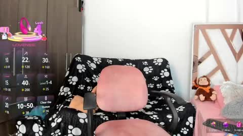 Snapshot of miagrey7 chatting on 27, 5, 2026 Mia online show from 27, 5, 2026