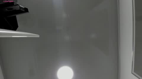 Miah Collins online show from 4, 2, 2025