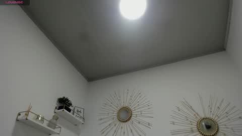 Miah Collins online show from 18, 9, 2025