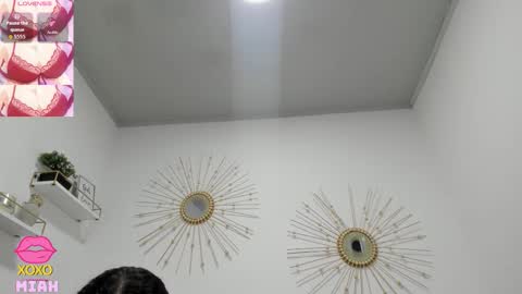 Miah Collins online show from 18, 11, 2025