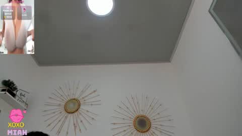 Miah Collins online show from 15, 12, 2025