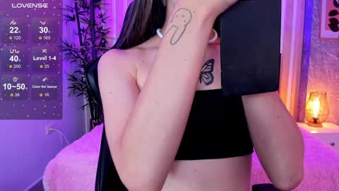 Mia Connor online show from 25, 1, 2025