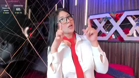 Snapshot of miah_palacio chatting on 29, 5, 2026 MIAH PALACIO online show from 29, 5, 2026