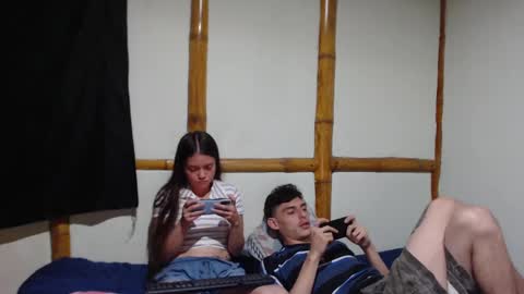 Mia  Sam online show from 7, 2, 2025