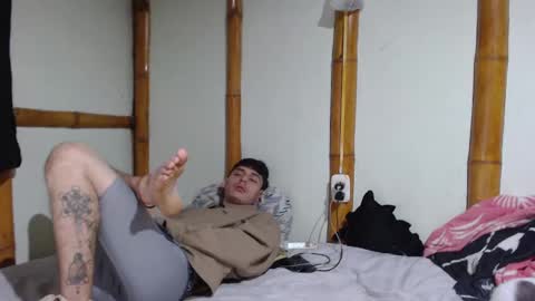 Mia  Sam online show from 25, 2, 2025