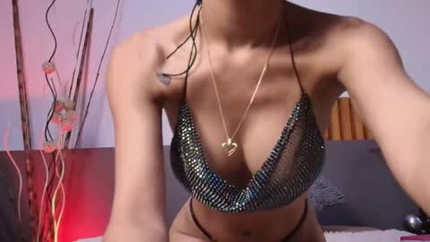 Snapshot of miahertz chatting on 7, 11, 2025 miahertz online show from 7, 11, 2025