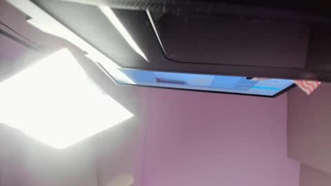 Snapshot of miahertz chatting on 4, 12, 2025 miahertz online show from 4, 12, 2025