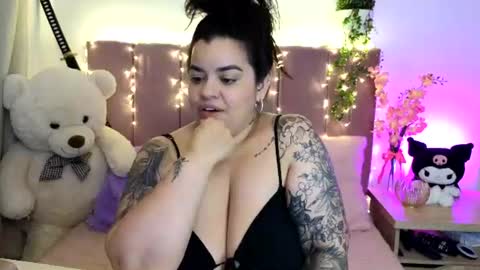 Snapshot of miahjoness chatting on 3, 8, 2026 Miah Joness online show from 3, 8, 2026