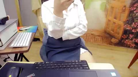 Mia online show from 17, 10, 2025