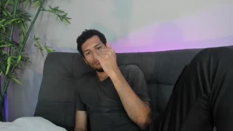 Mia online show from 26, 10, 2025