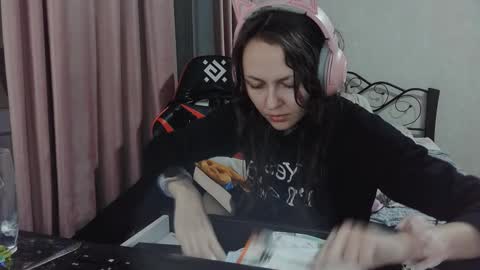 Mia online show from 8, 1, 2026