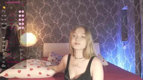 Mia online show from 24, 9, 2025