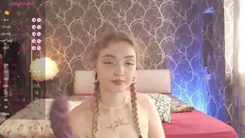Snapshot of miamiameow chatting on 31, 7, 2026 Mia online show from 31, 7, 2026