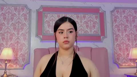 Snapshot of miamontoya chatting on 5, 3, 2025 Mia   -5 7001400 Follow  online show from 5, 3, 2025