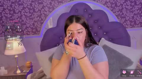 Snapshot of miamontoya chatting on 24, 9, 2025 Mia   -5 7001400 Follow  online show from 24, 9, 2025