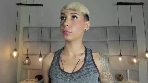 Mia Morgann online show from 18, 1, 2025