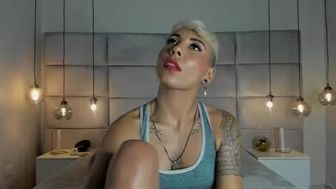 Mia Morgann online show from 8, 2, 2025